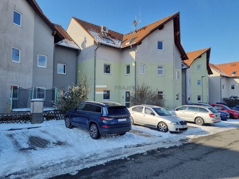 Prodej bytu 1+KK/B, 37 m2, U Dráhy, Chýně